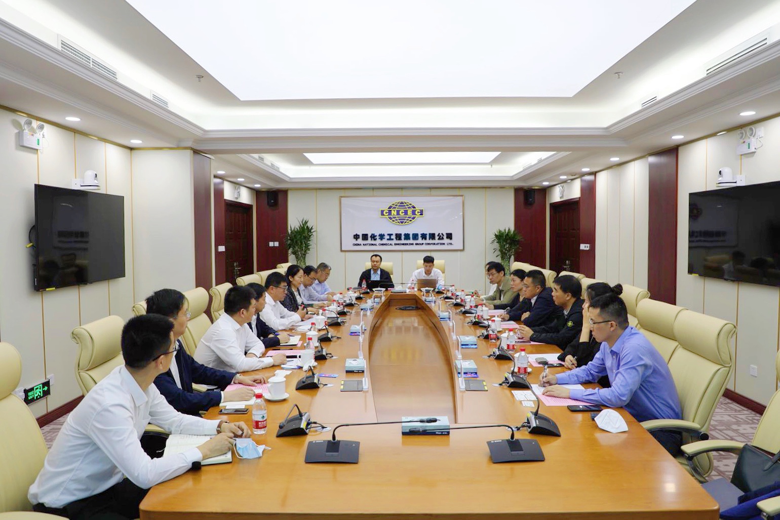 环境董事长文辉率团访问中国化学工程集团有限公司